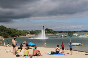 Camping Le Letty - Flyboard à la plage du Letty