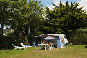 Camping Le Letty - Vue des caravanes 5/6 personnes