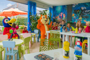 Camping Le Letty - Le club enfants intérieur