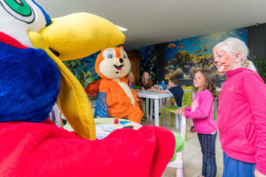 Camping Le Letty - Les mascottes au club enfants