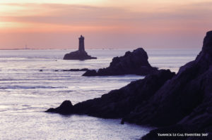 Camping Le Letty - Phare de la vieille à la pointe du Raz